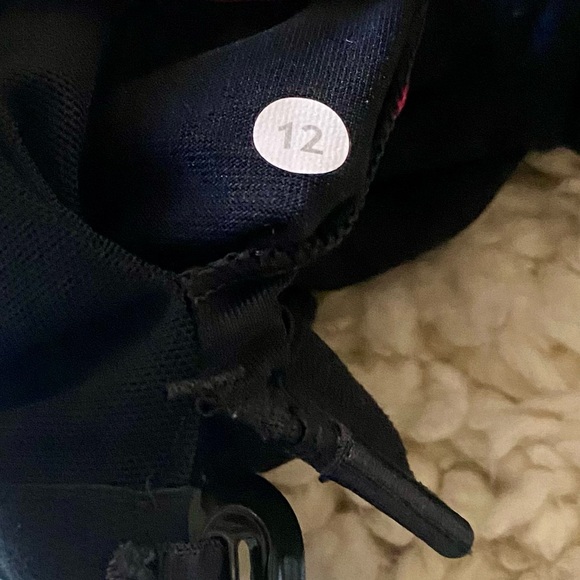 Lululemon 2-in-1 Tank - Picture 5 of 5